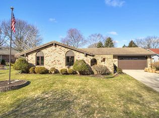 2880 Hanford Dr, Rockford, IL 61114
