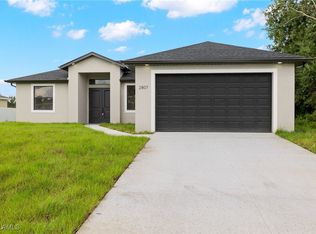 2807 48th St SW, Lehigh Acres, FL 33976