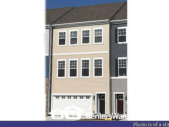 1013 Tuscany Ln photo 1