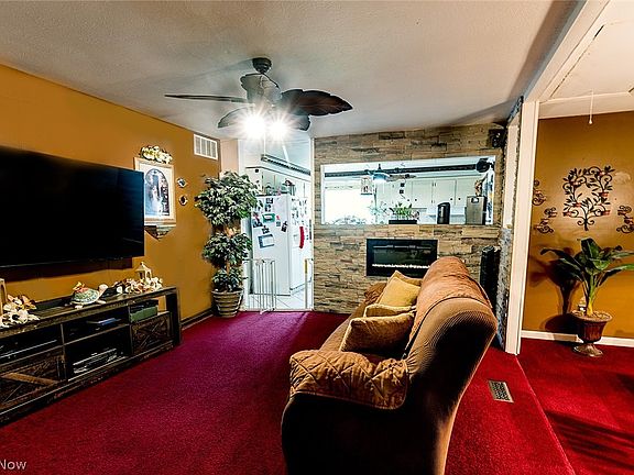 4th image of 4624 Meadow Ln