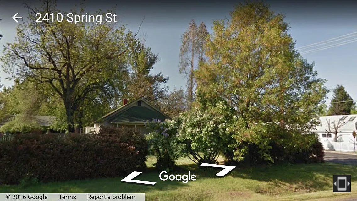 2412 Spring St photo 1