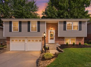 5158 Dundas Dr, Cincinnati, OH 45238