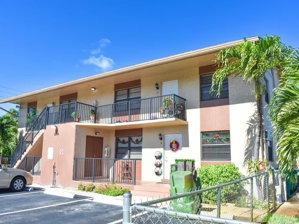 1896 SW 41st Ave, Fort Lauderdale, FL 33317
