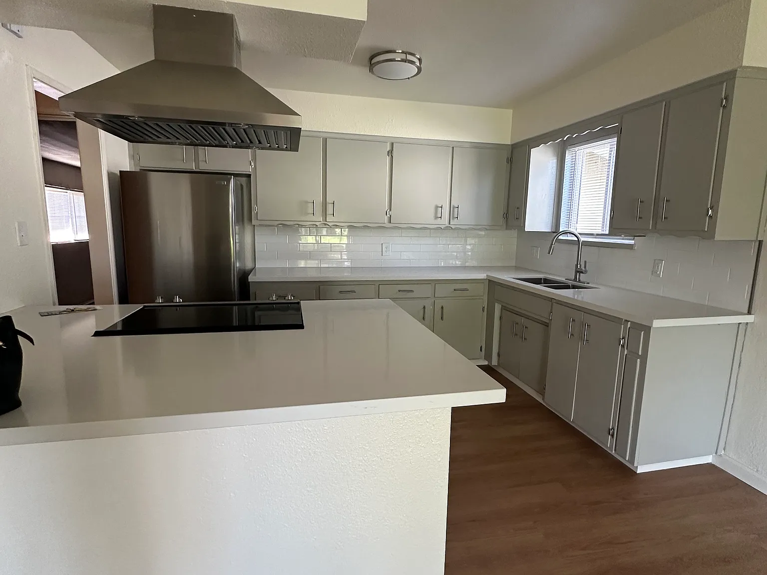 3 bed, 1338 sqft, $2,400 — Photo 4