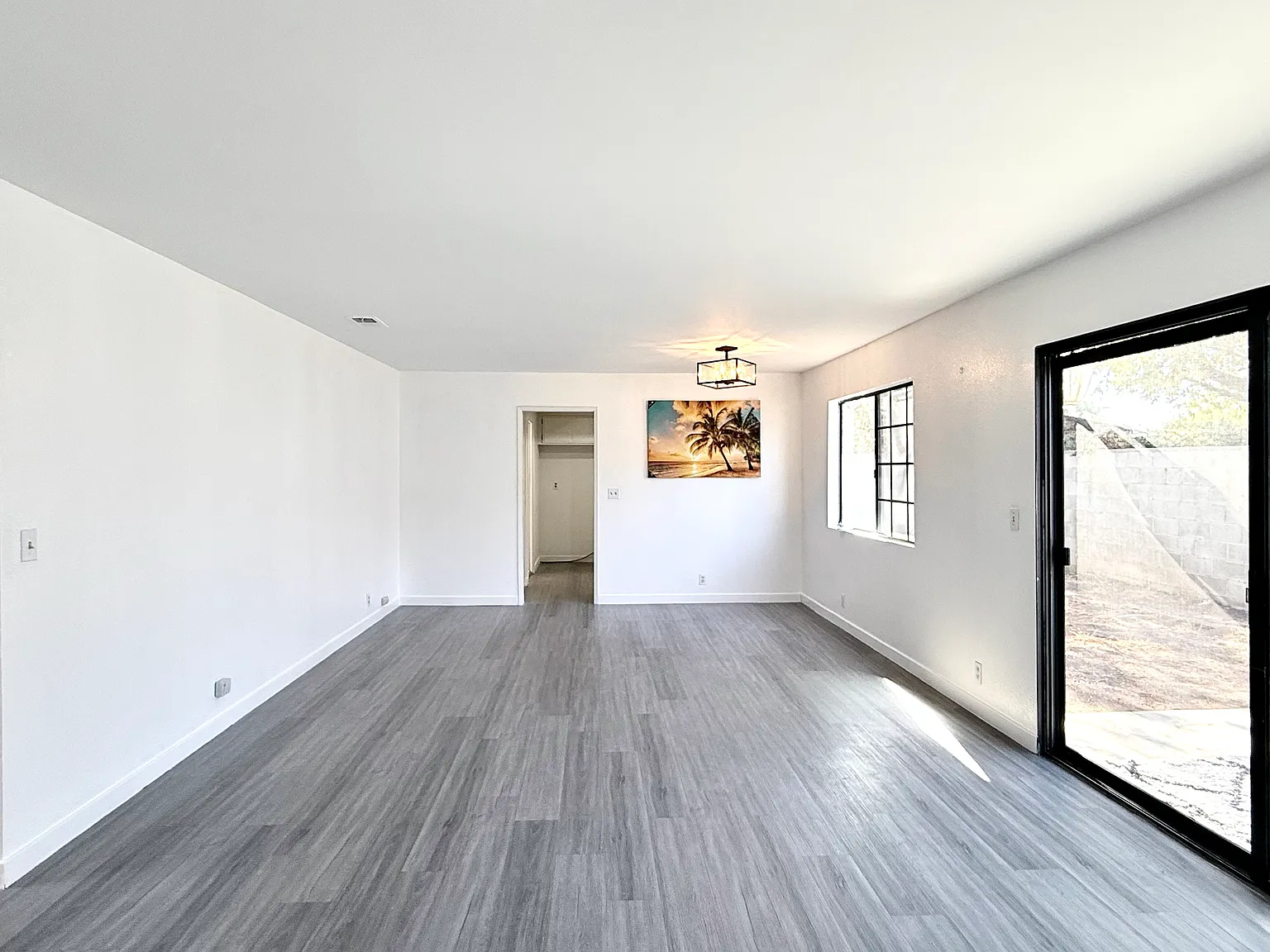 4 bed, 2.5 bath, 1800 sqft, $4,400 — Photo 4