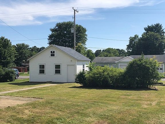 Double Lot + 2 Car garage