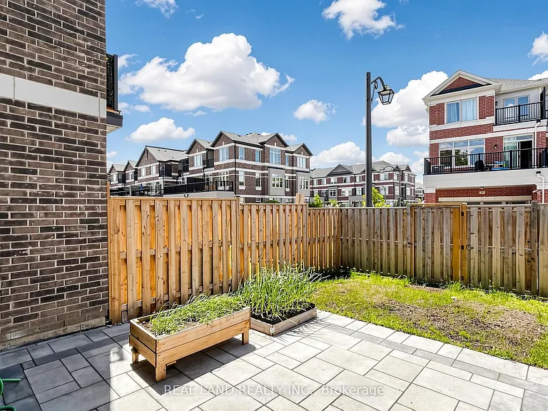 24 Sissons Way — Photo 47