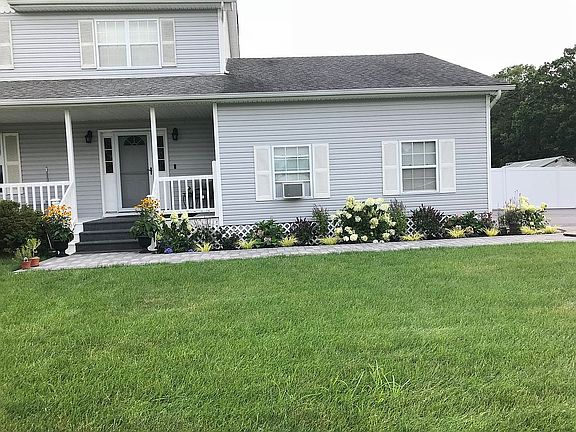 4th image of 10 Yarmouth Ln