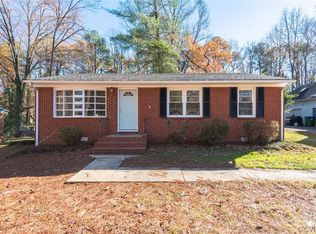 1233 Woodcroft Rd, North Chesterfield, VA 23235