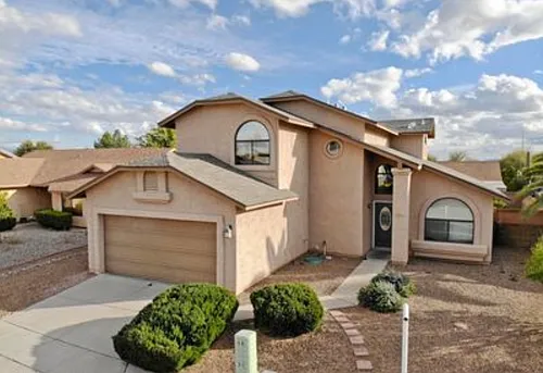 2631 W Camino Del Medrano Photo 1