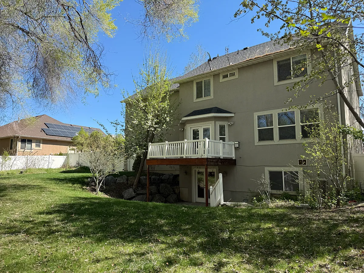 backyard - 883 N 500 E