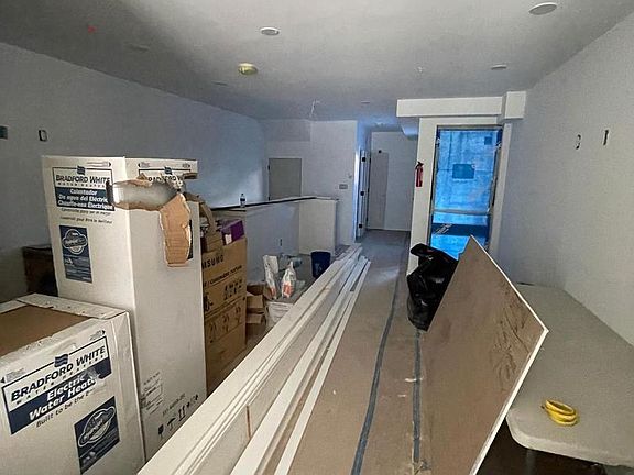 3rd image of 1527 Ogden St #A