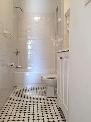 Rented by Platinum Properties | media 32