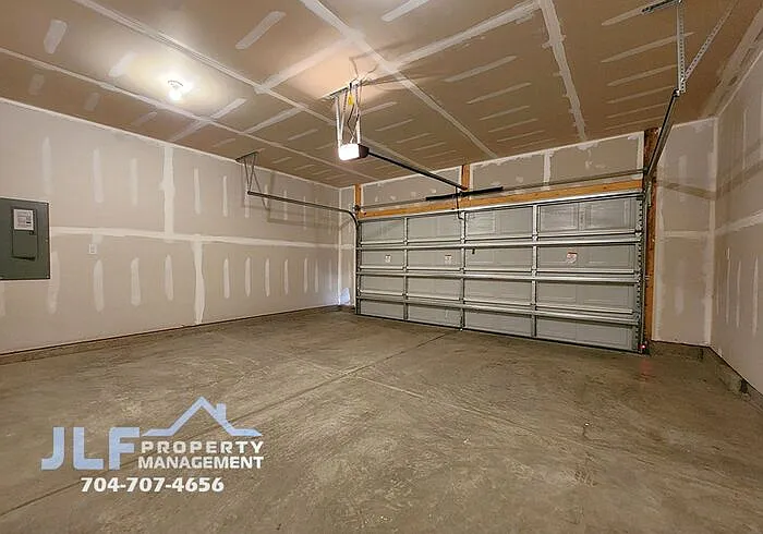 125 Sycamore Crossing Ct — Photo 35