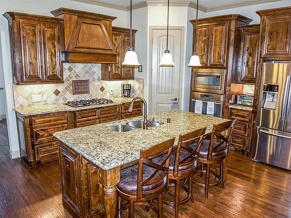 2nd image of 4613 Vista Grande Dr
