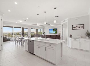 239 Indies DR E #202, NAPLES, FL 34114