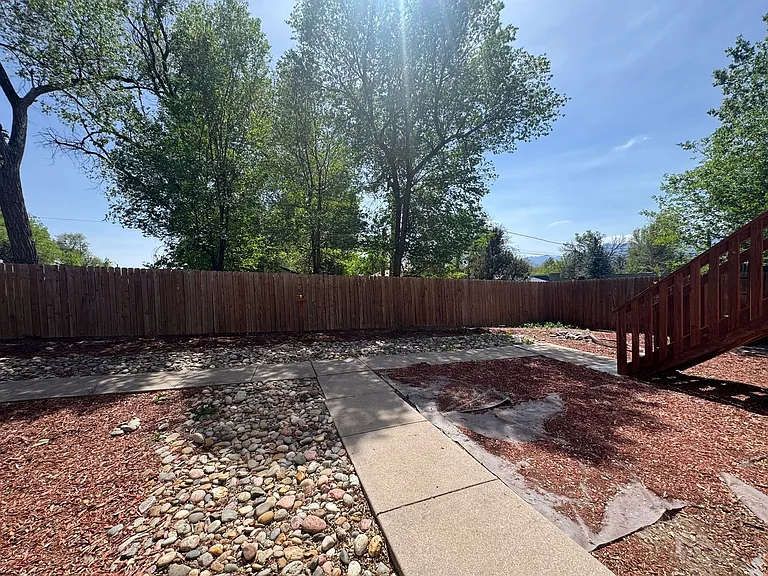 2609 E Dale St. — Photo 19