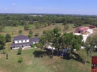 6010 Lewis Wilson Rd, Wamego, KS 66547