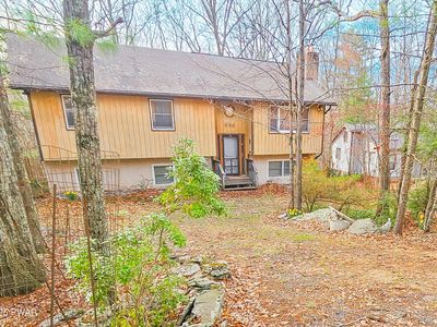 133 Pebble Rock Rd, Lackawaxen, PA, 18435