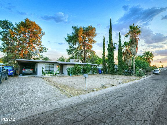 2nd image of 5656 E Calle Aurora