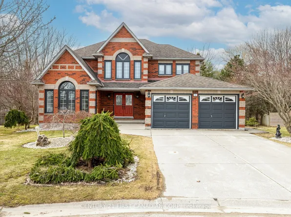 8 Claire Ct, Strathroy Caradoc, ON N7G 4C8