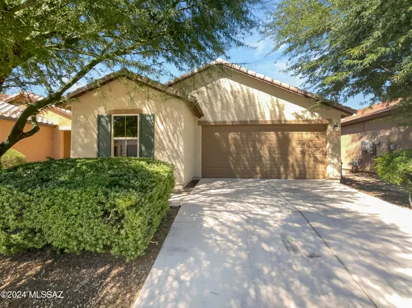 9584 S Trapper Ridge Dr, Tucson, AZ 85747