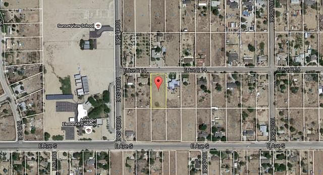 2nd image of R14 Avenue Pav Vic 100th Ave