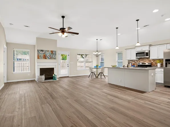 8220 Franklin Ln, Morris, AL 35116