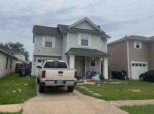 10019 Victoria Chase Ln, Houston, TX 77075