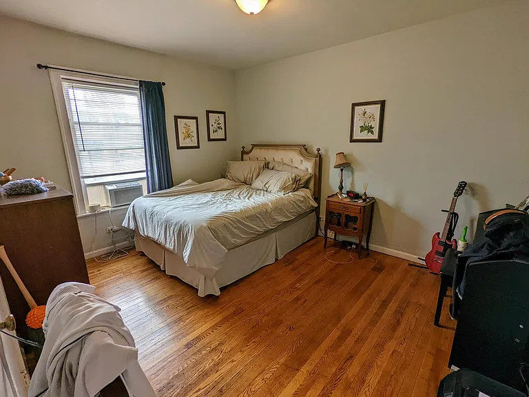 1948 1/2 N Spaulding Ave #2A — Photo 9