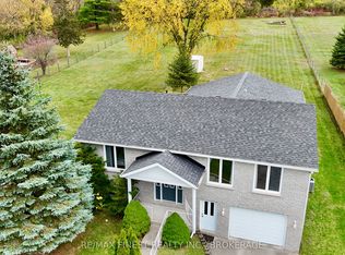 812 Palace Rd, Greater Napanee, ON K7R3K9