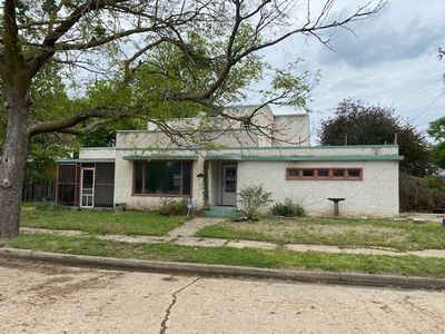 1301 Highland Cir, Salina, KS, 67401