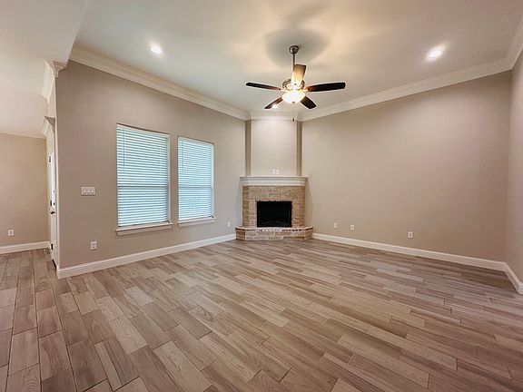 5th image of 3337 White Horse Dr