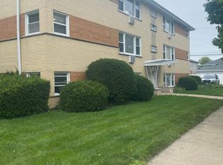 5600 S Narragansett Ave #2E, Chicago, IL 60638