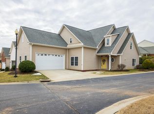 1105 Edgewood Cir, Halifax, VA 24558