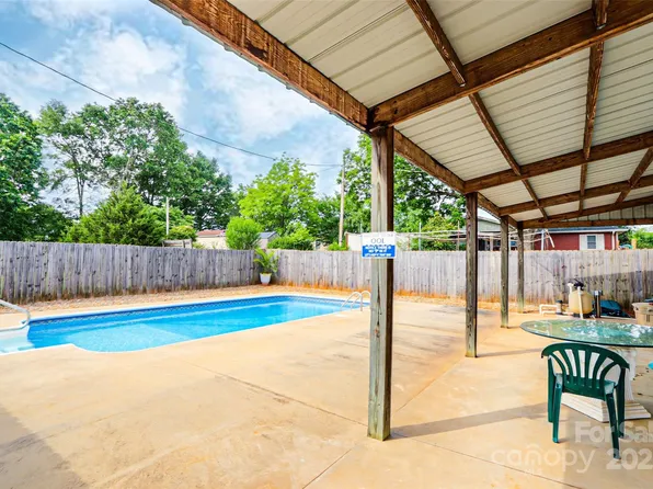 137 Hardin Rd, Forest City, NC 28043