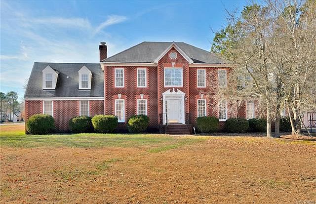 1st image of 5702 Country Manor Cir