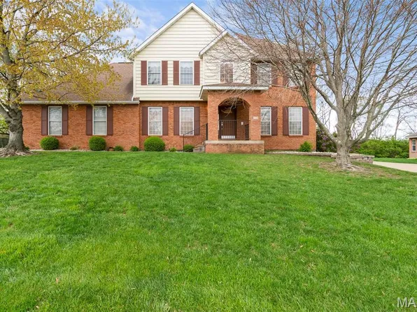 114 Foxbrush Dr, Belleville, IL 62221