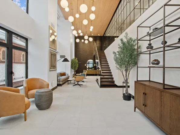 400 East 67th Street 20B image 18 of 19