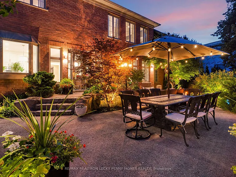 30 Bernadotte Dr — Photo 44