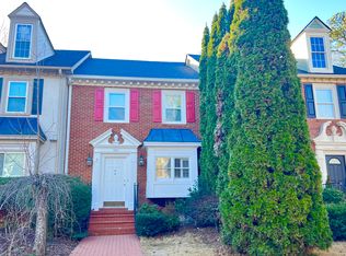 215 Brantley Rd, Sandy Springs, GA 30350