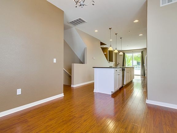 4th image of 785 Harbor Cliff Way Unit 175