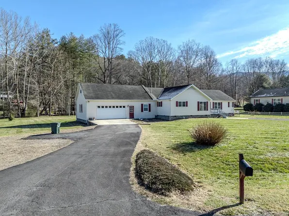 172 Eden Acres Drive, Andrews, NC 28901