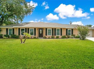 1656 Bowmans Trl, Lakeland, FL 33809
