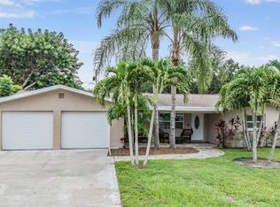 1986 Meadow Dr, Clearwater, FL 33763