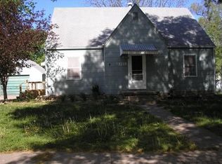 1215 NE Forest Ave, Topeka, KS 66616