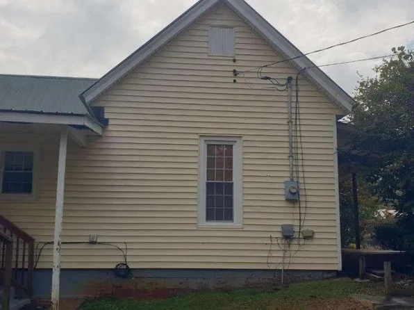 202 Hay St, Carrollton, GA 30117