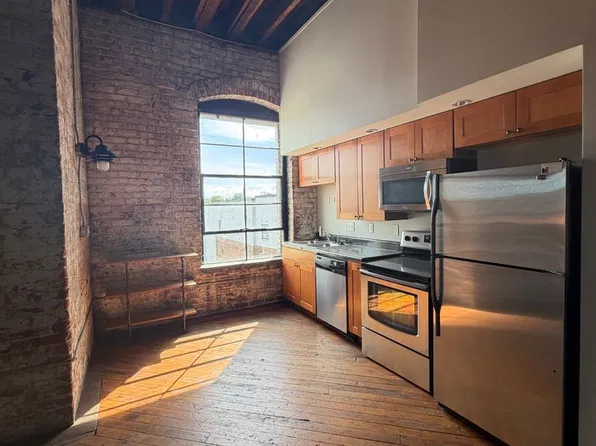 Smith Seeds, 315 Lynn St APT 201, Danville, VA 24541