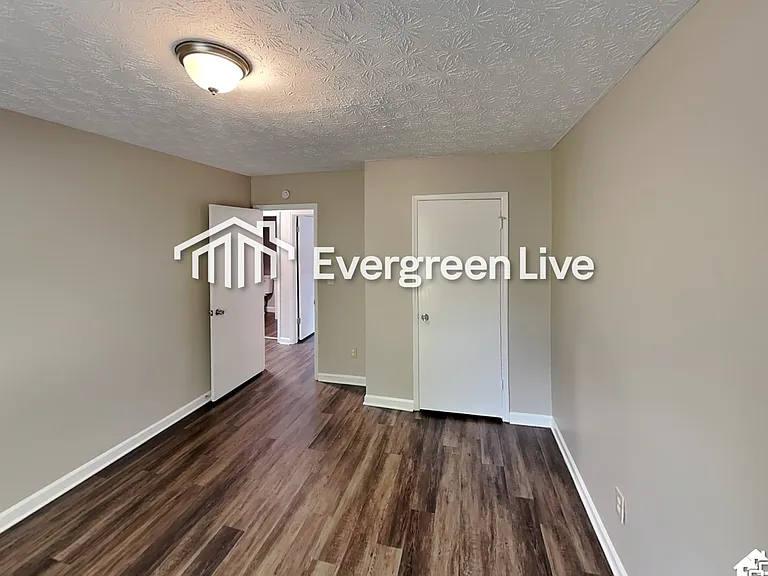 333 Park Ridge Cir — Photo 15