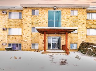 5200 Royalton Rd #A-11, North Royalton, OH 44133